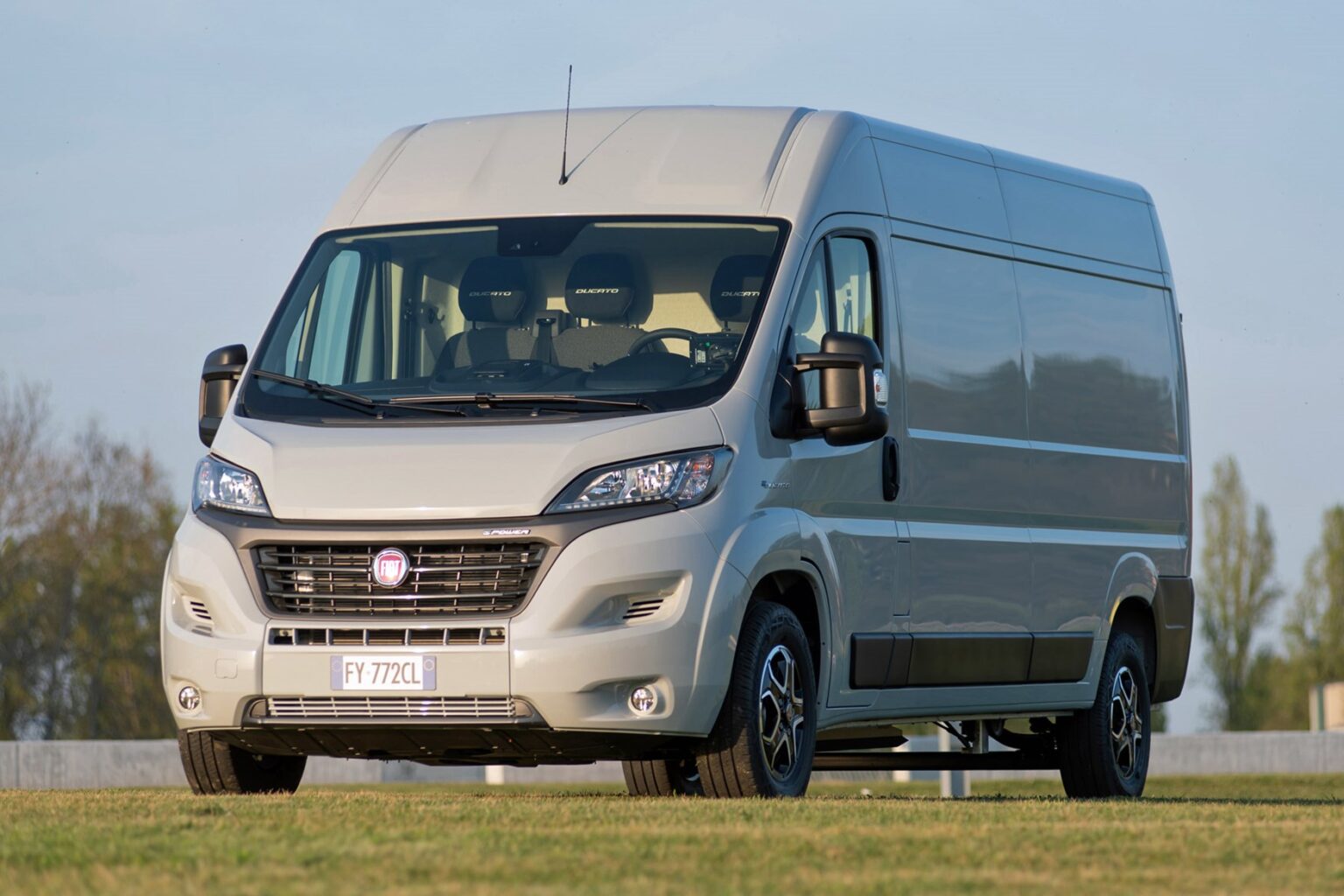 Fiat E-Ducato(フィアット eデュカト) | YMワークス：欧州輸入車の