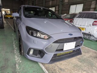 Ford Focus RS Mk3（フォード フォーカスRS マーク3 ）の車検 | 大阪府大阪市のM様