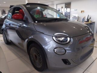 特選輸入車Vol.461｜Fiat 500C RED electric 87kw 42kwh(フィアット 500c レッド エレクトリック)｜価格6,477,998円(税込み7,125,797円)