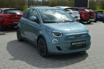 特選輸入車Vol.462｜FIAT 500e 3+1 La Prima(フィアット 500e 3+1 ラプリマ)｜価格5,203,481円(税込み5,723,829円)