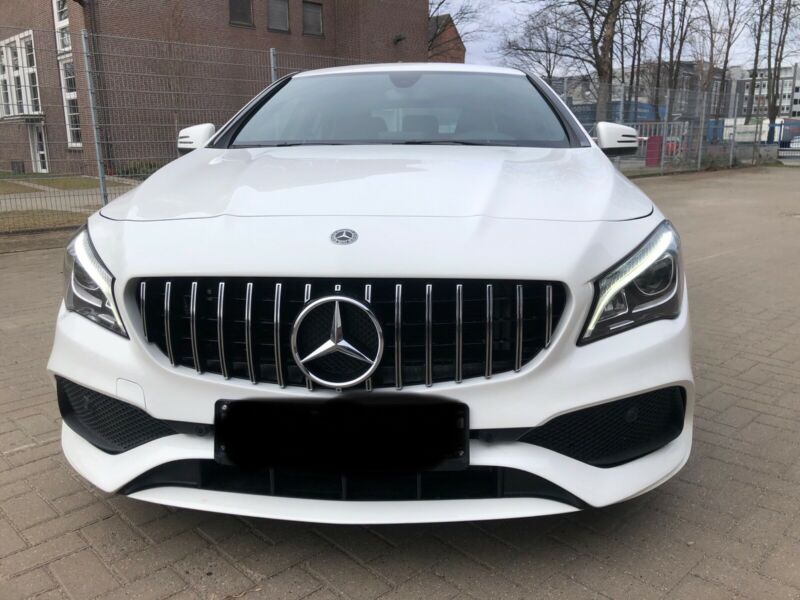 特選輸入車Vol.208 | 2019 Mercedes-Benz CLA 180 AMG Line de（中古車） | 支払総額：￥5,889,171