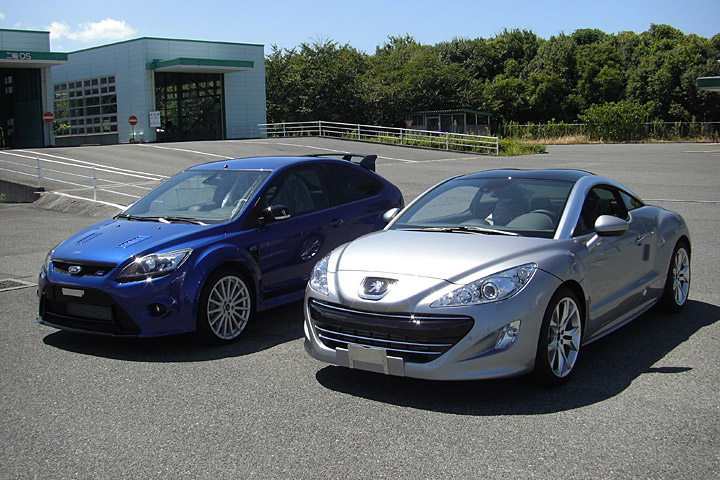 PEUGEOT（プジョー） RCZ登録、FORD（フォード）FOCUS RS予備検