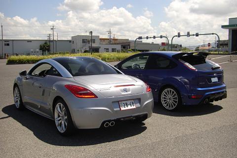 車検場で一緒になったYMデモカーのRCZ