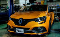 Renault MEGANE（ルノーメガーヌ）のエンジンミッション脱着とリアクランクシール交換｜大阪府堺市のM様