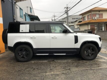 ランドローバーディフェンダー110（Land Rover Defender 110）の車検 | 大阪府東大阪市のT様