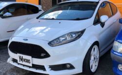 フォード フィエスタ（Ford Fiesta）のタイヤ交換｜大阪府羽曳野市のN様