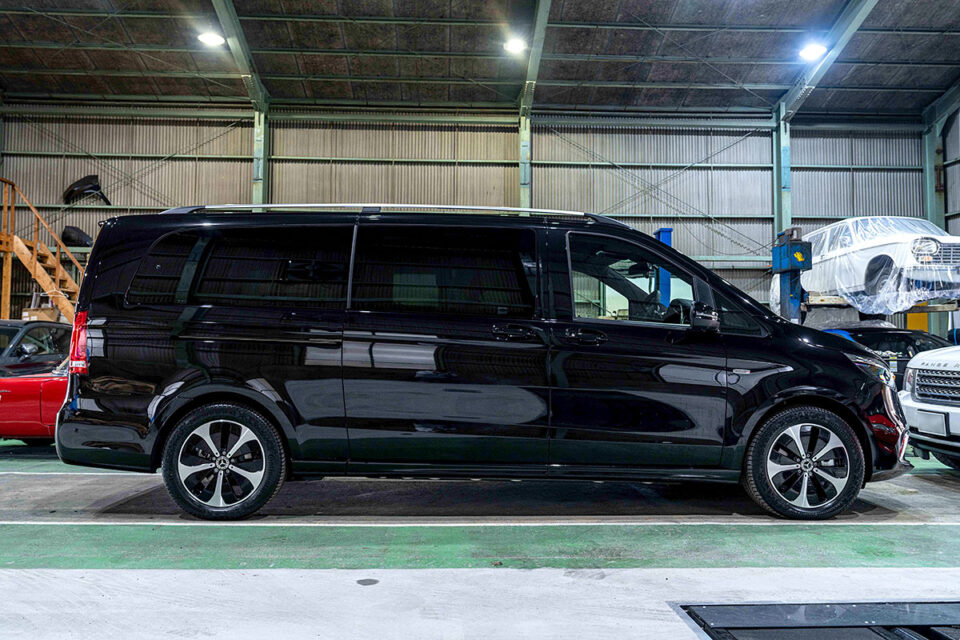 メルセデスベンツ EQV センザティ ジェットクラス(Mercedes-Benz EQV Senzati Jet Class) 東京都のK様にご納車