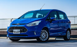 特別販売車両｜フォード B-マックス タイタニアム（Ford B-MAX TITANUM）英国仕様・右ハンドル車 左右ピラーレススライドドア採用、傑作EcoBoostエンジンを搭載したスポーティミニバン