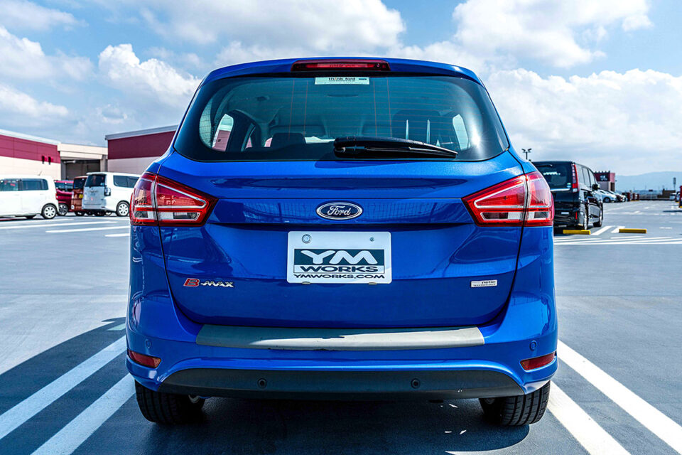 特別販売車両|フォード B-マックス タイタニアム(Ford B-MAX TITANUM)英国仕様・右ハンドル車 左右ピラーレススライドドア採用、傑作EcoBoostエンジンを搭載したスポーティミニバン