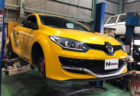 ルノー メガーヌ RS トロフィーR (Renault Megane RS Trophy R) のタイヤ交換 | 大阪府堺市のT様