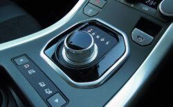 AT車の加速時にのギアがスリップする原因と対処方法