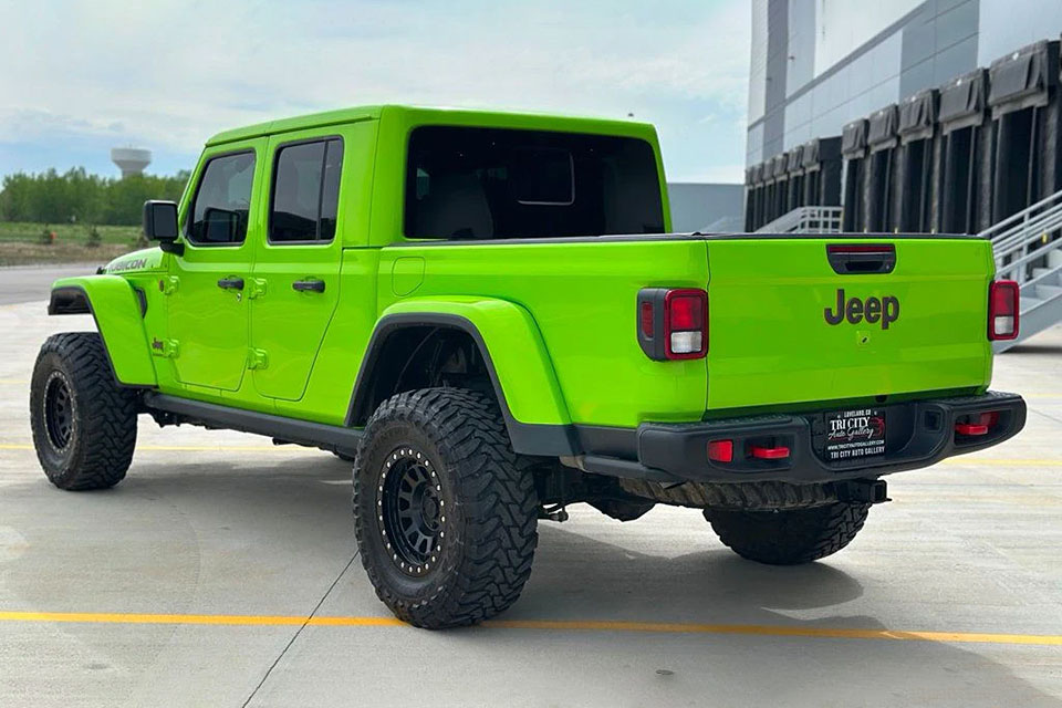 特選輸入車 Vol.706 ジープ グラディエーター ルビコン クルーキャブ 4x4(Jeep Gladiator Rubicon Crew Cab 4x4)|無骨で頼れるアメリカンピックアップ|米国中古車販売