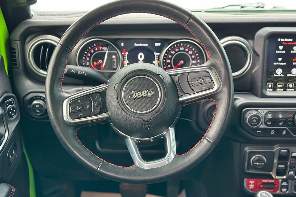 特選輸入車 Vol.706 ジープ グラディエーター ルビコン クルーキャブ 4x4(Jeep Gladiator Rubicon Crew Cab 4x4)|無骨で頼れるアメリカンピックアップ|米国中古車販売