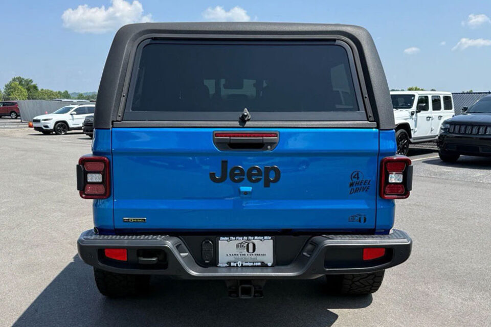特選輸入車 Vol.707 ジープ グラディエーター ウィリス クルーキャブ 4x4(JEEP Gladiator Willys Crew Cab 4x4)| キャノピー装備の本格オフローダー|米国中古車販売