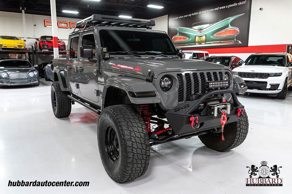 特選輸入車 Vol.708 ジープ グラディエーター スポーツ クルーキャブ 4x4(Jeep Gladiator Sport Crew Cab 4x4)|本格カスタム多数のピックアップ|米国中古車販売