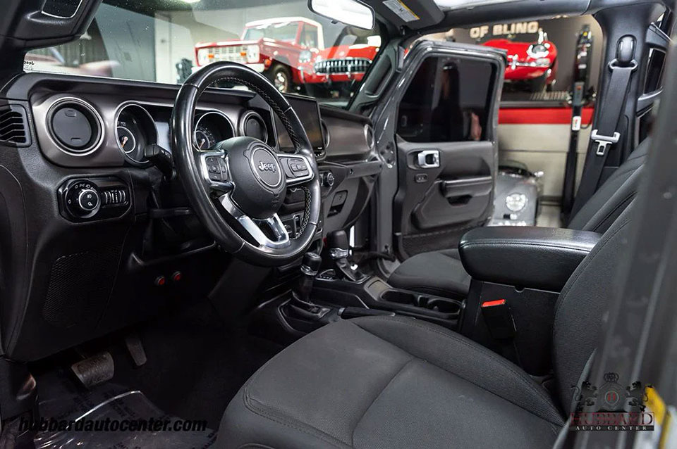 特選輸入車 Vol.708 ジープ グラディエーター スポーツ クルーキャブ 4x4(Jeep Gladiator Sport Crew Cab 4x4)|本格カスタム多数のピックアップ|米国中古車販売