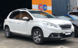 プジョー 2008（Peugeot 2008）の車検 | 大阪府柏原市のS様