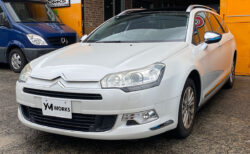 シトロエン C5 ツアラー セダクションLTD（Citroën C5 Tourer Seduction LTD）のバッテリー交換 | 大阪府南河内郡のM様