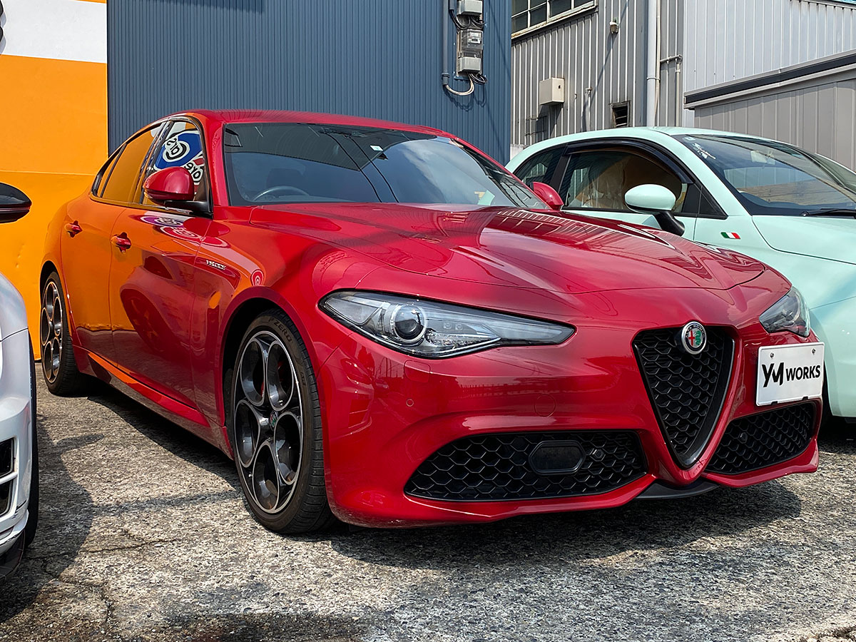 アルファロメオ ジュリア(Alfa Romeo Giulia)のタイヤ交換 | 大阪府羽曳野市のY様