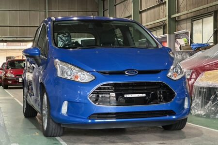 フォード B-MAX タイタニアム（Ford B-MAX Titanium）をご納車｜大阪府河内長野市のY様