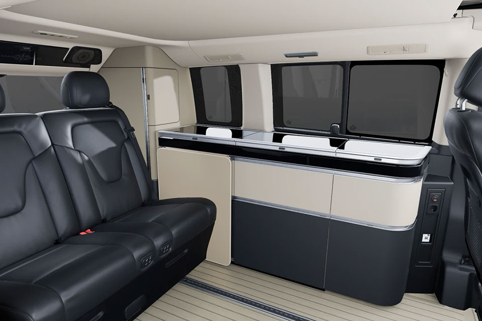 メルセデス・ベンツ V300d マルコ ポーロ プレミアム プラス