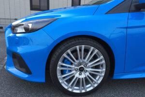 キャリパーもブルーペイント