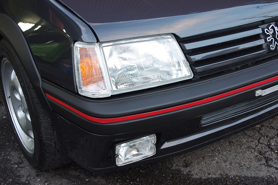 ヘッドランプユニット、バンパーも交換