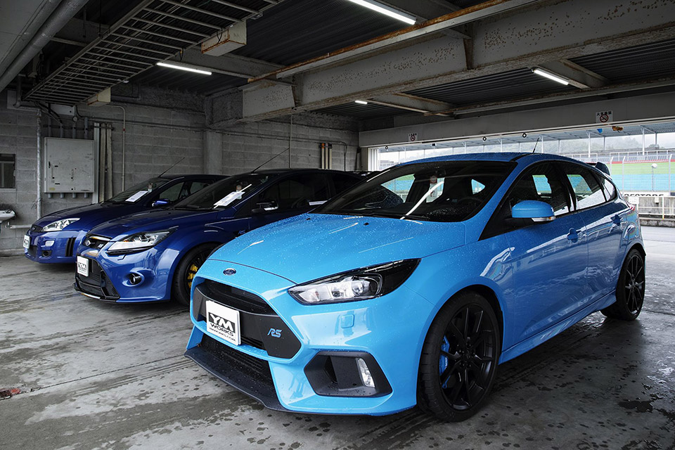 フォーカスRS Mk1/Mk2/Mk3 揃い踏み。TOHM2016の ワイエムワークスピット。