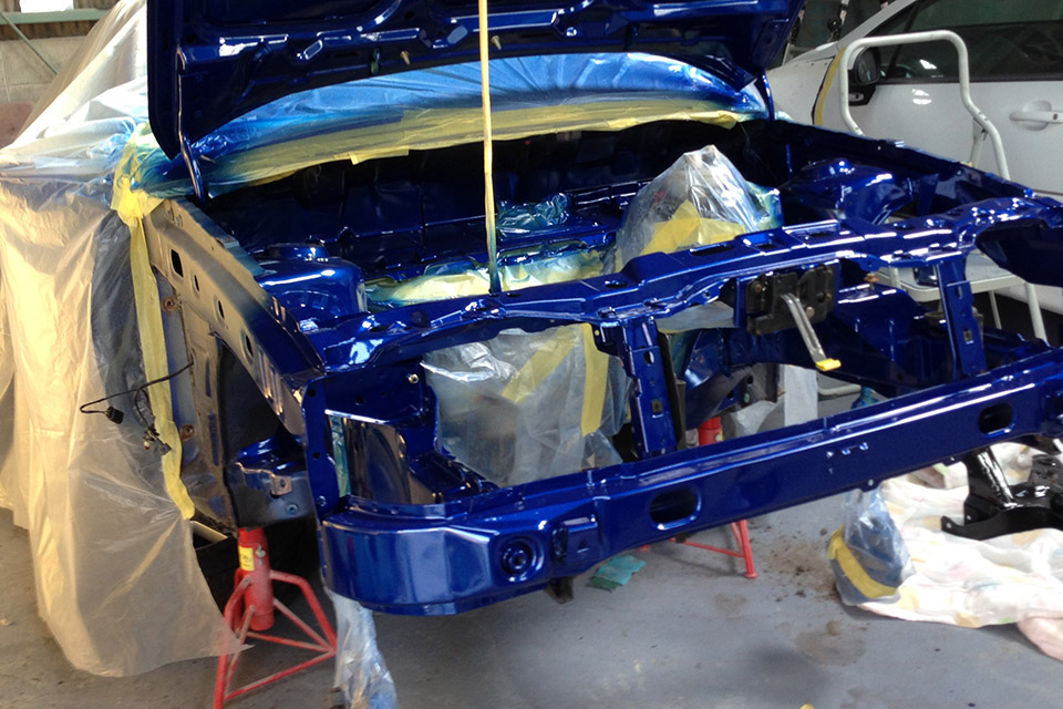 エンジンルーム、ボディを中心に再塗装