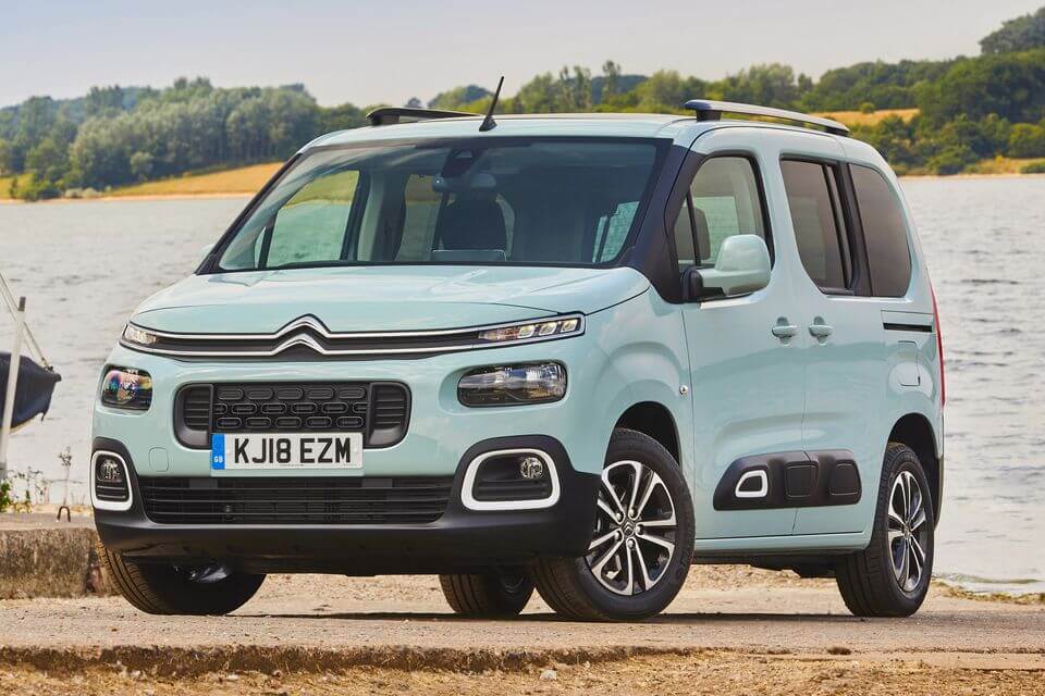 新型シトロエン ベルランゴ