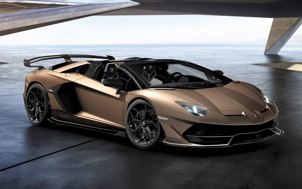 スーパーカー特集｜ランボルギーニ アヴェンタドール（Lamborghini