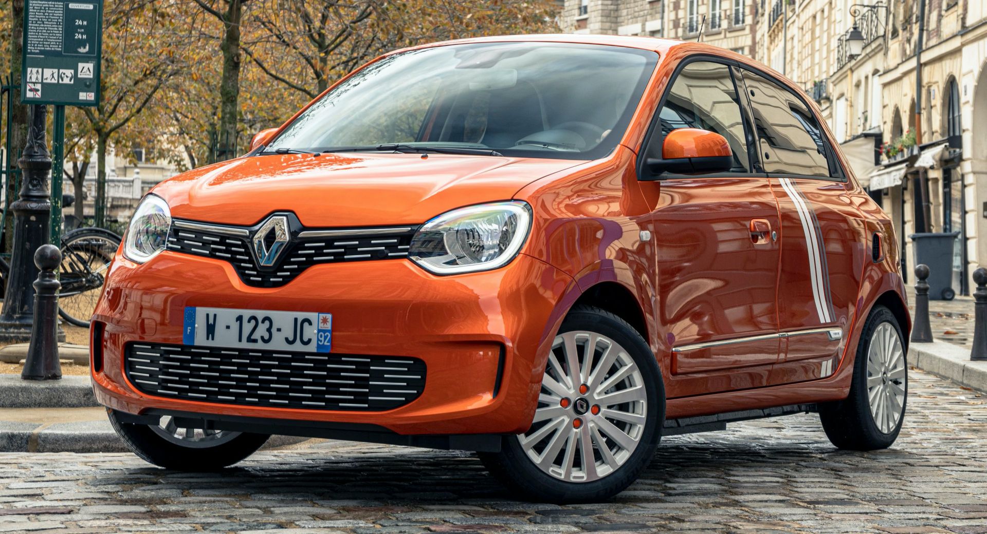Renault Twingo ZE electric | ワイエムワークス公式｜輸入車・外車