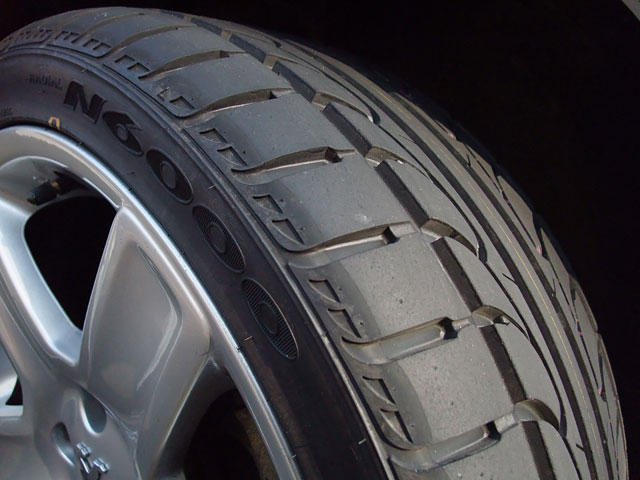 200kmを走行 トレッド部拡大