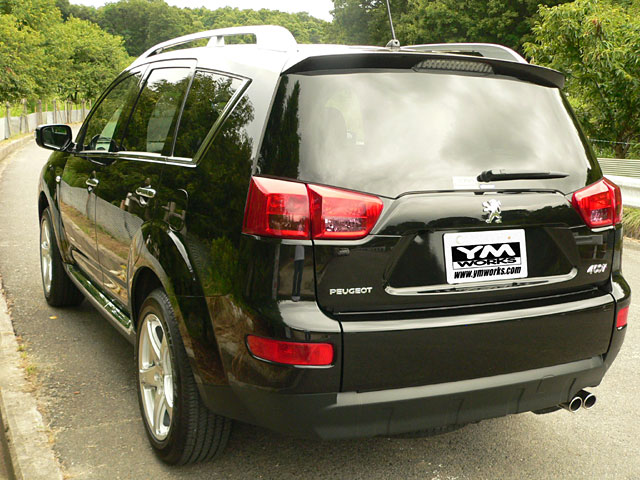 MITSUBISHI OUTLANDER 改 PEUGEOT 4007 リア
