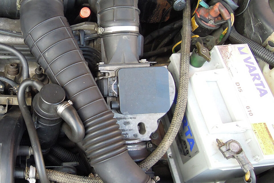 カーバッテリーが上がっている・放電している原因と対処方法