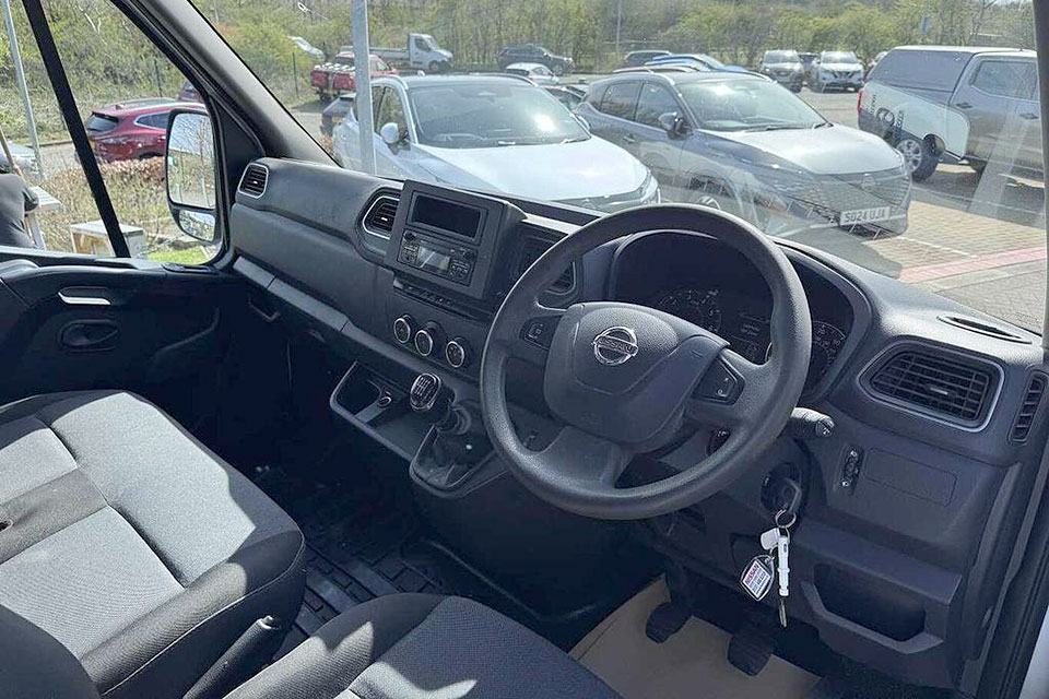 特選輸入車 Vol.699 日産 NV400 L2H2