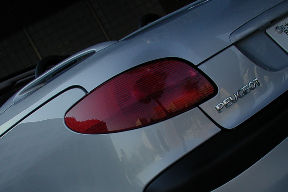 ブレーキランプが点灯しない原因と対処法