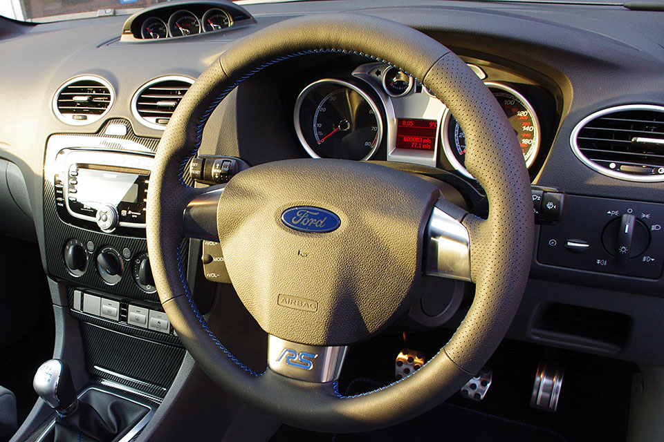 ハンドルが重い・回らない原因と対処法