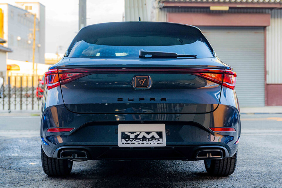 クプラ レオン 1.5TSI V1 エステート（CUPRA Leon 1.5TSI V1 Estate）を大阪府大阪市のT様にご納車