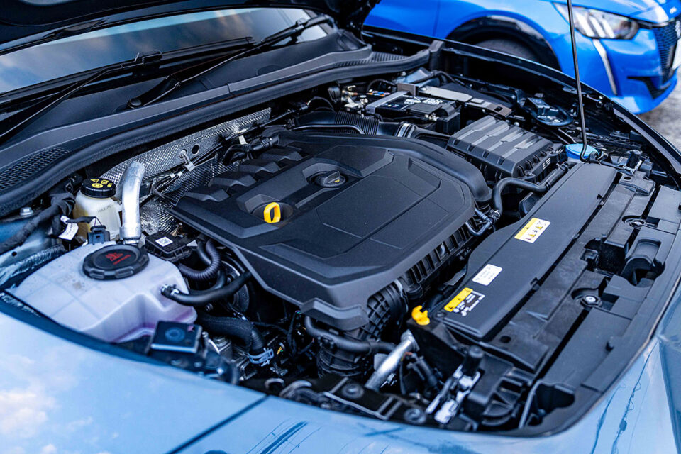 クプラ レオン 1.5TSI V1 エステート（CUPRA Leon 1.5TSI V1 Estate）を大阪府大阪市のT様にご納車