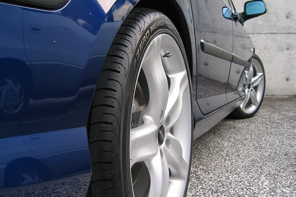 車の跳ね返り・揺れが大きい原因と対処方法