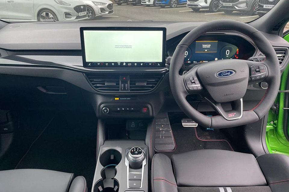 フォード フォーカス ST 7AT