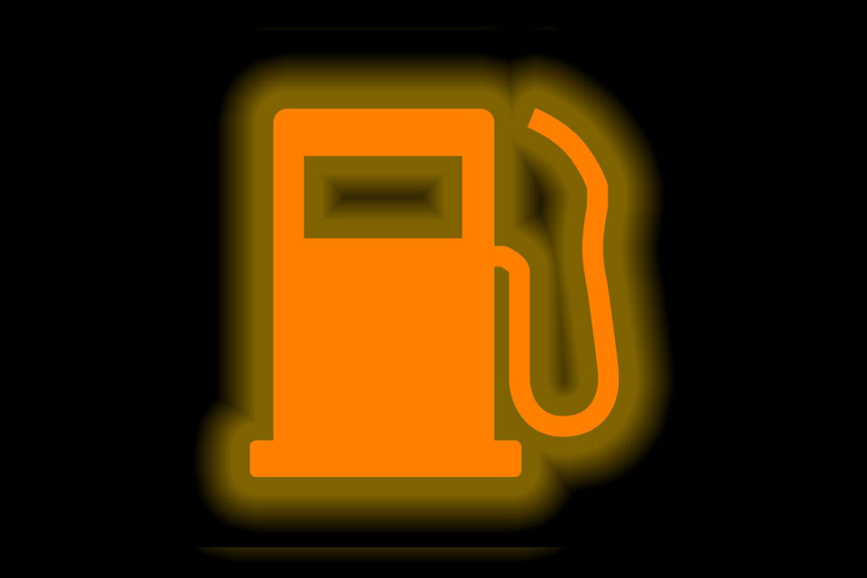 燃料警告灯（燃料ランプ）が点灯・点滅している原因と対処方法