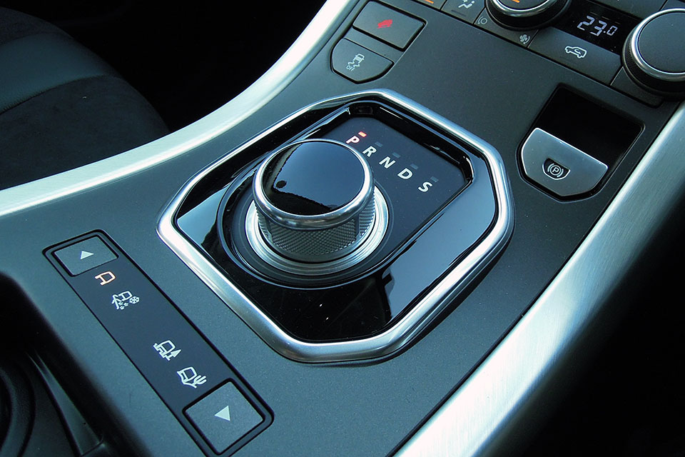 AT車の加速時にのギアがスリップする原因と対処方法