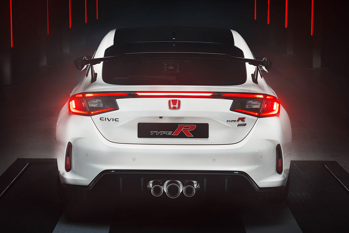 特選輸入車 Vol.704 ホンダ シビック タイプR アルティメット エディション（HONDA CIVIC TYPE R Ultimate Edition）｜生産終了となるタイプRの有終の美を飾る40台限定モデル発売｜イギリス新車販売