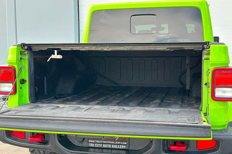 特選輸入車 Vol.706 ジープ グラディエーター ルビコン クルーキャブ 4x4（Jeep Gladiator Rubicon Crew Cab 4x4）｜無骨で頼れるアメリカンピックアップ｜米国中古車販売