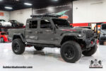 特選輸入車 Vol.708 ジープ グラディエーター スポーツ クルーキャブ 4x4（Jeep Gladiator Sport Crew Cab 4x4）｜本格カスタム多数のピックアップ｜米国中古車販売