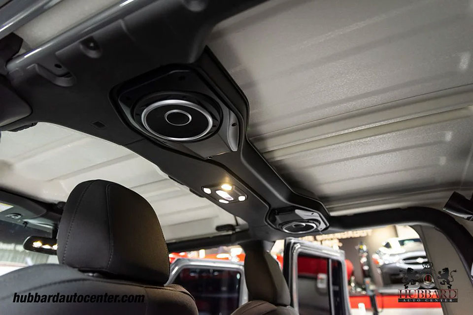 特選輸入車 Vol.708 ジープ グラディエーター スポーツ クルーキャブ 4x4（Jeep Gladiator Sport Crew Cab 4x4）｜本格カスタム多数のピックアップ｜米国中古車販売