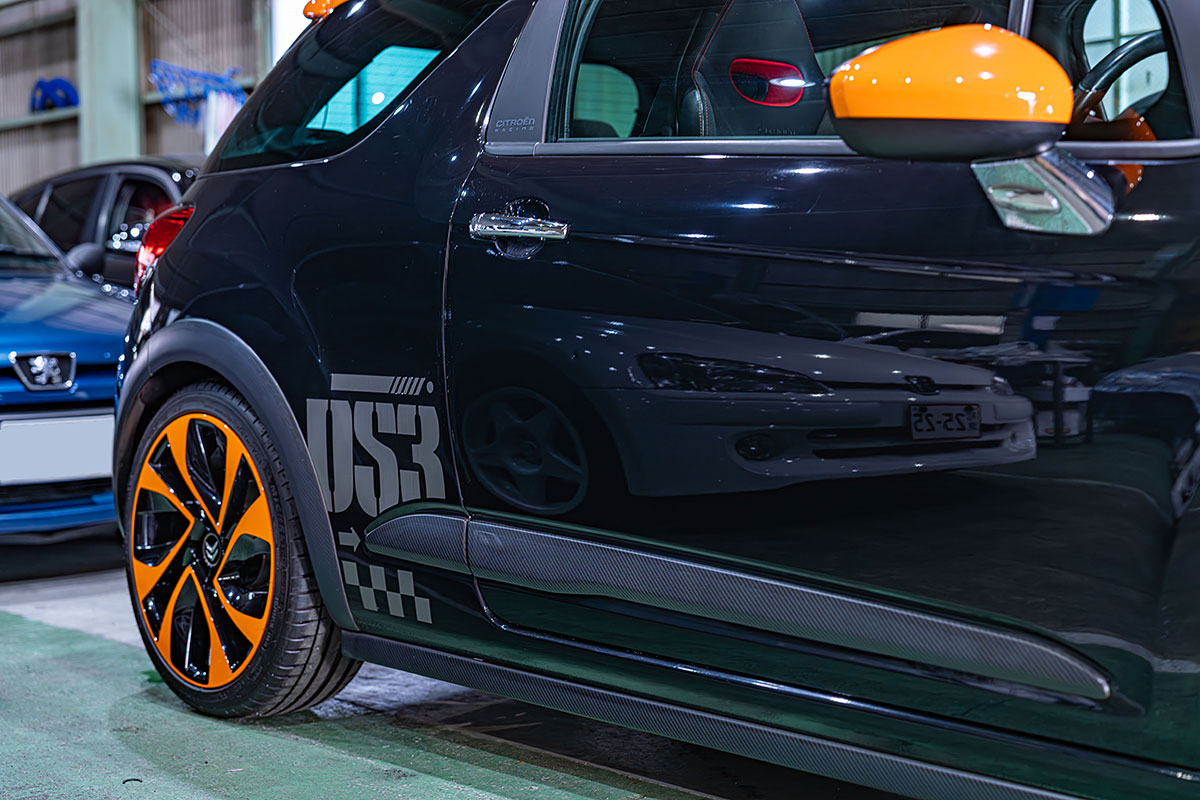 ガラスコーティング施工事例｜シトロエン DS3 レーシング（CITROEN DS3 Racing）｜大阪府富田林市O様