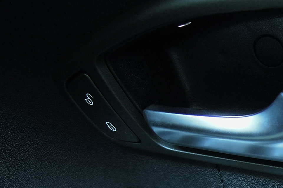 ドアのロックが解除できない・ロックされない原因と対処方法